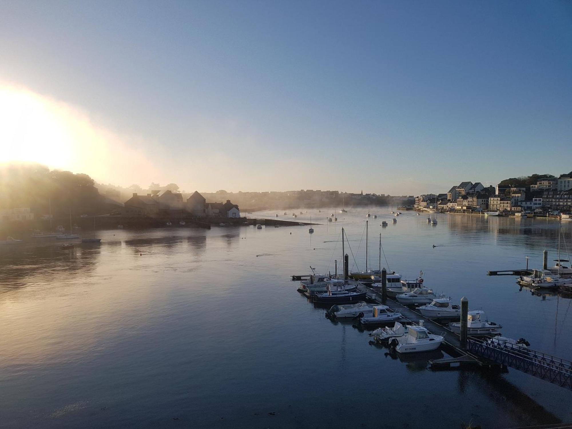 Anatoline Audierne Appartements Vue Mer - Sea & Harbor Stay Exterior photo